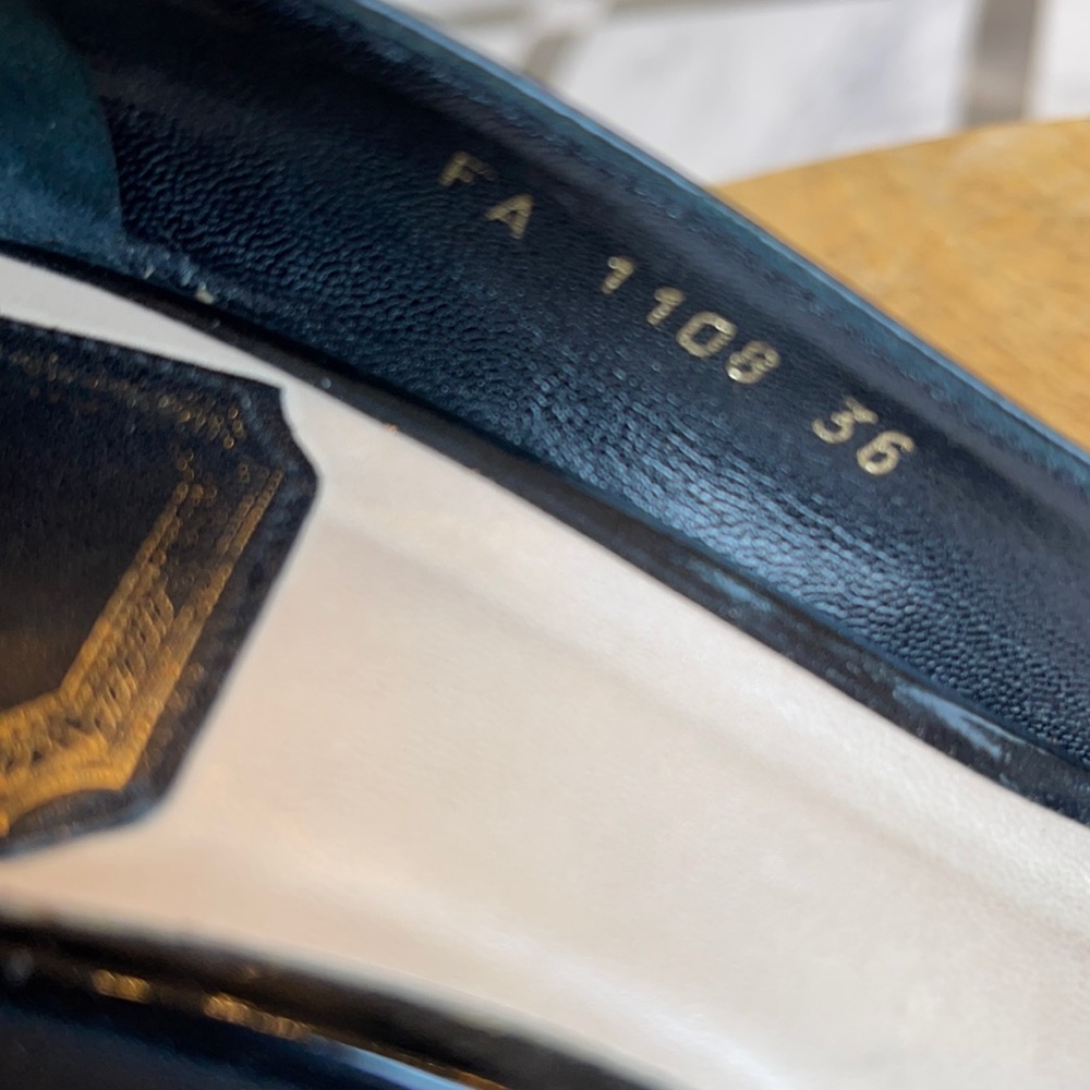 Authentic Christian Dior black heels - Picture 12 of 16
